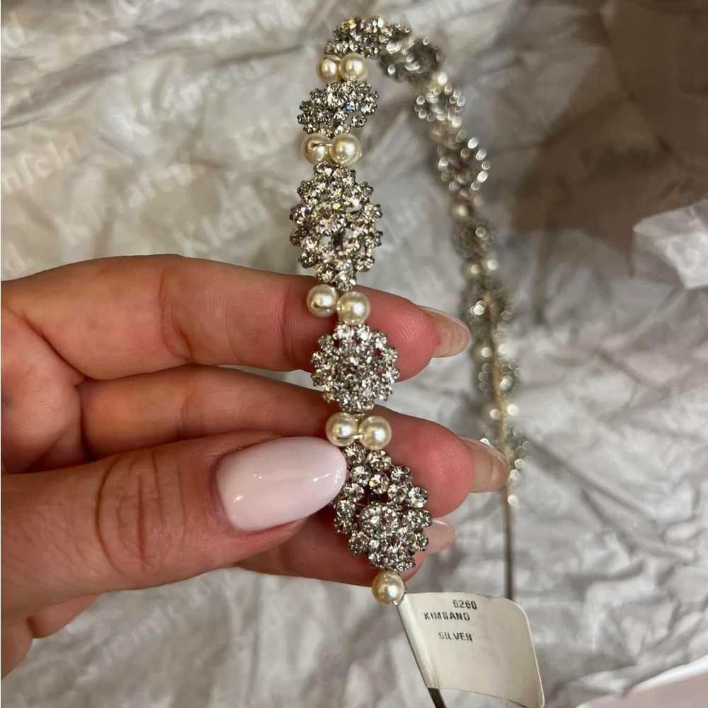 Bridal pearl diamond headband
